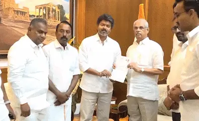 Vijay: तमिलनाडु में सत्ता का संघर्ष: विजय की राह में बहुमत का रोड़ा