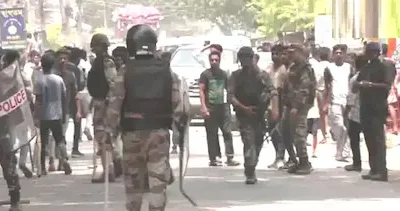WB- बंगाल में पुलिस पर पथराव, कार्रवाई के दौरान 10 लोग हिरासत में