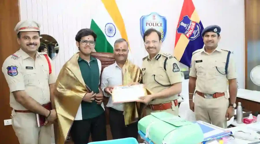 पुलिस आयुक्त