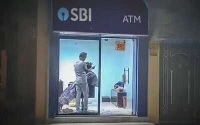 Bihar Viral News : एटीएम के अंदर खुला सैलून
