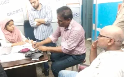 Patna- सारण में अतिक्रमण हटाने गई टीम पर हमला, पथराव में सीओ की गाड़ी क्षतिग्रस्त