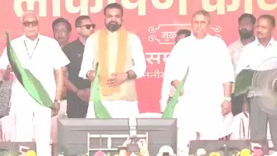 Patna- बिहार में फायर सर्विस को मिली नई ताकत, 80 हाईटेक वाहनों को सीएम सम्राट ने दिखाई हरी झंडी
