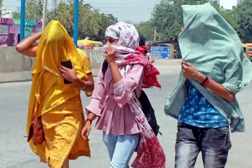 9 राज्यों में लू का कहर
