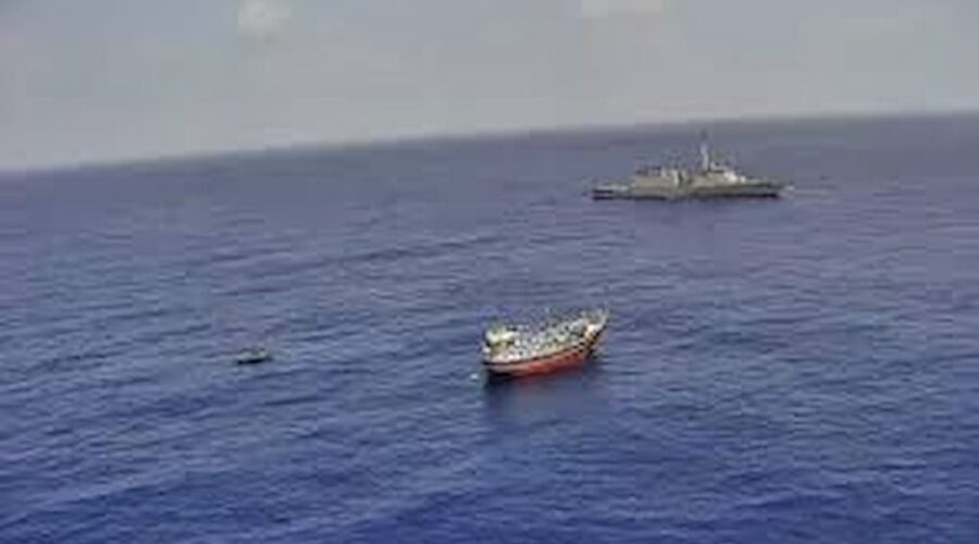Indian ship sinks