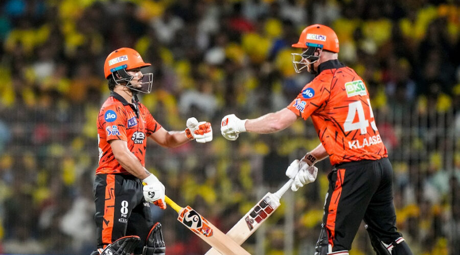 SRH vs RCB Live Score