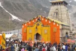 Kedarnath- केदारनाथ धाम में उमड़ा आस्था का सैलाब, श्रद्धालुओं की भारी भीड़ से बढ़ी रौनक
