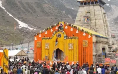 Kedarnath- केदारनाथ धाम में उमड़ा आस्था का सैलाब, श्रद्धालुओं की भारी भीड़ से बढ़ी रौनक
