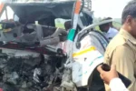 UP- लखीमपुर में दर्दनाक सड़क हादसा, ट्रक की टक्कर में 9 लोगों की मौत