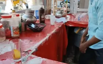 Telangana/Medak : लस्सी की दुकान पर गंभीर आरोप