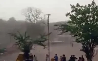 MP/Weather : एमपी में मौसम बदला, 17 जिलों में बारिश-ओलों का अलर्ट