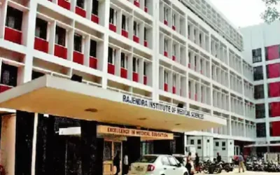 Ranchi-News : रिम्स हॉस्टल में एमबीबीएस छात्र की मौत